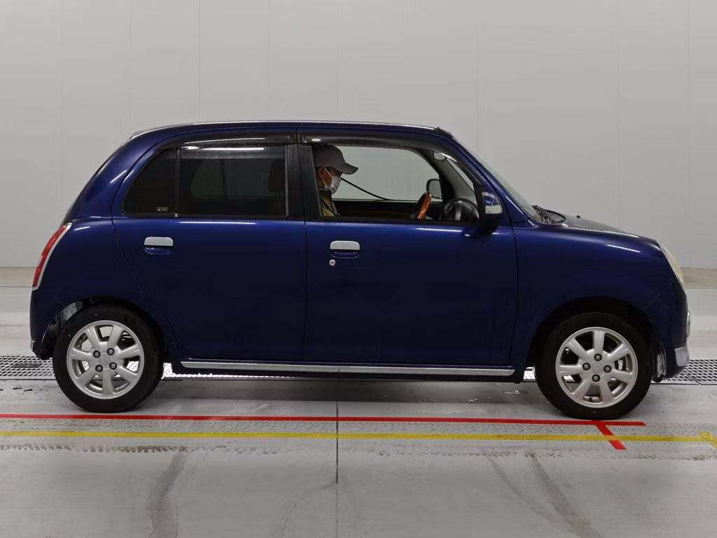 DAIHATSU MIRA GINO