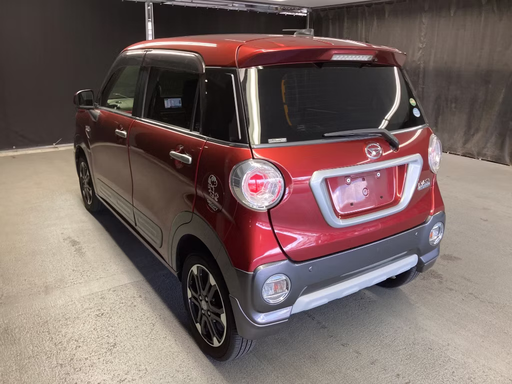 DAIHATSU CAST
