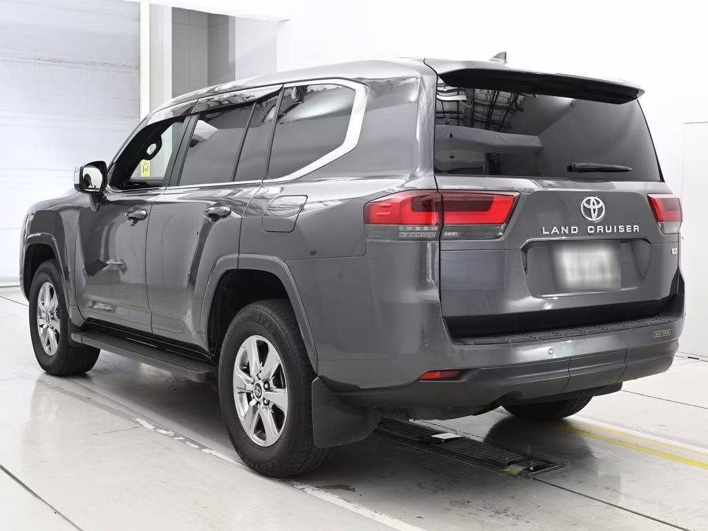 TOYOTA LAND CRUISER