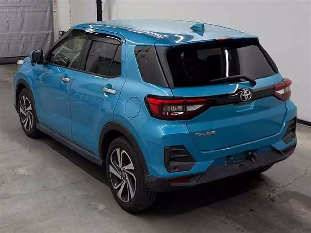 TOYOTA RAIZE