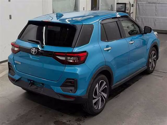 TOYOTA RAIZE