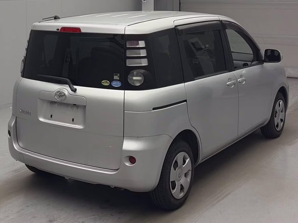 TOYOTA SIENTA