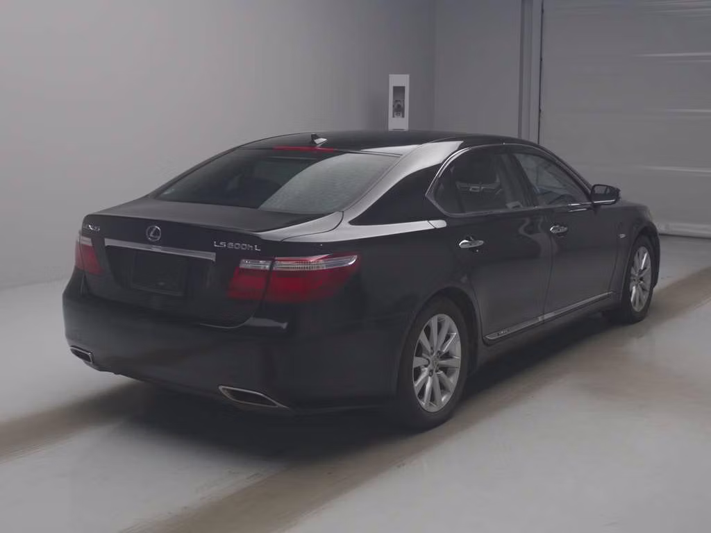 LEXUS LS600H
