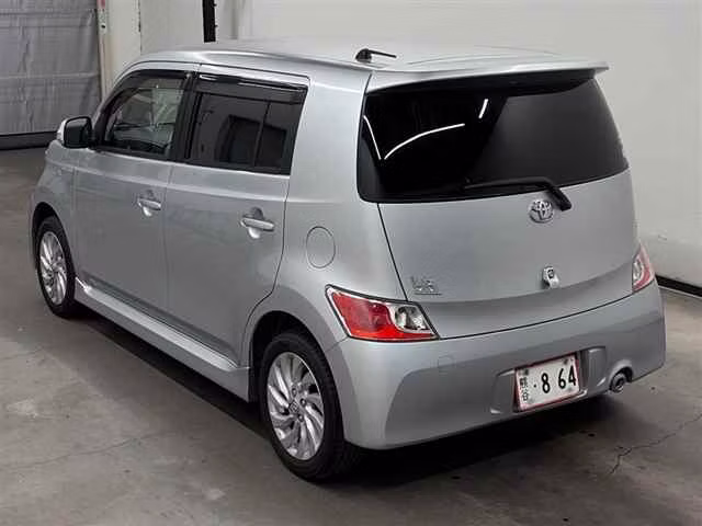 TOYOTA BB