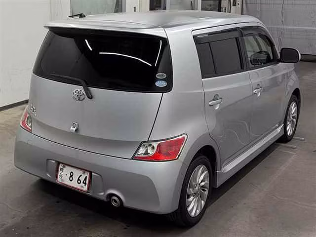 TOYOTA BB