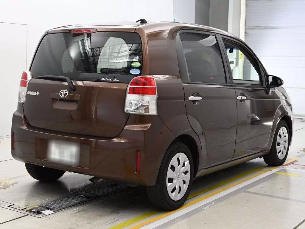 TOYOTA SPADE