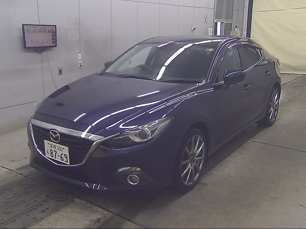 MAZDA AXELA