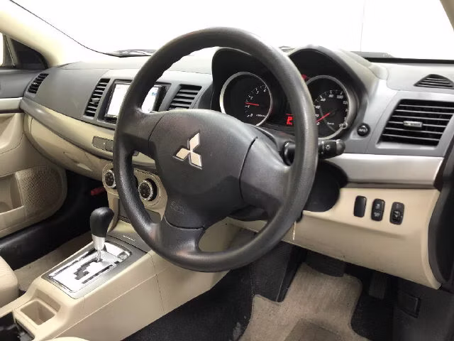 MITSUBISHI GALANT FORTIS