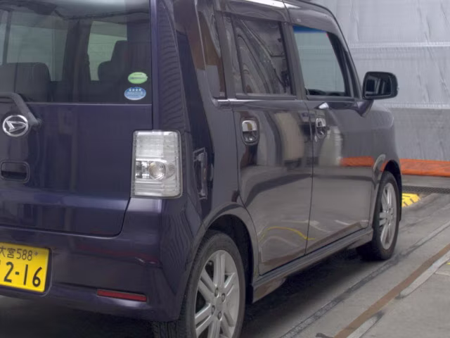 DAIHATSU MOVE CONTE