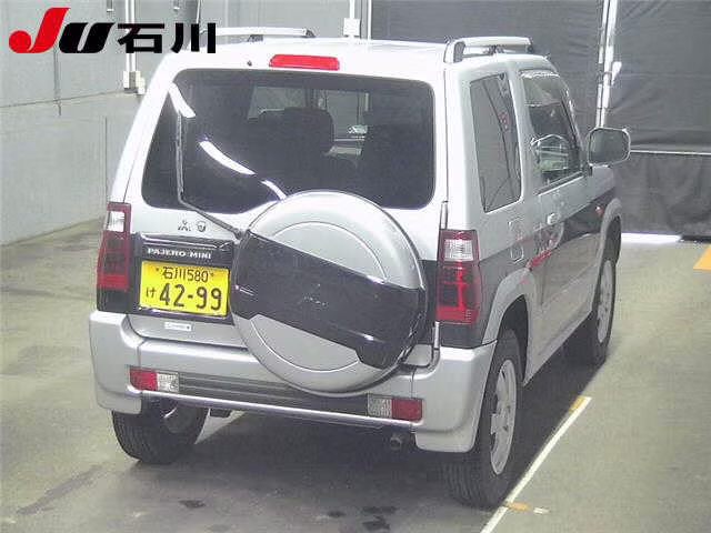 MITSUBISHI PAJERO MINI