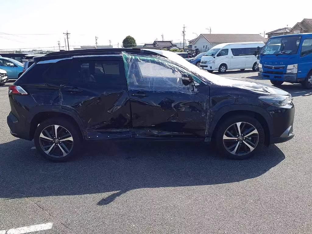 TOYOTA COROLLA CROSS