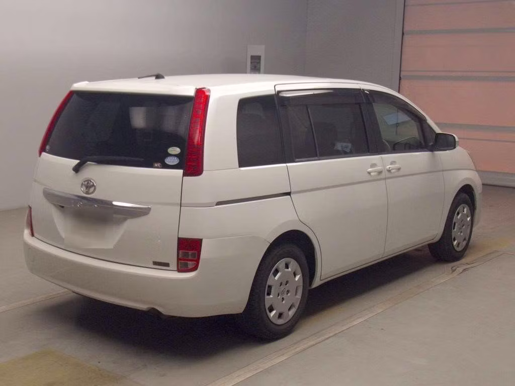 TOYOTA ISIS