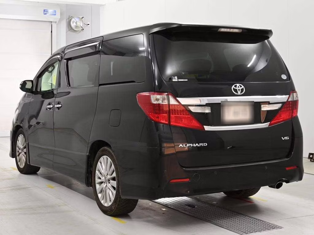 TOYOTA ALPHARD