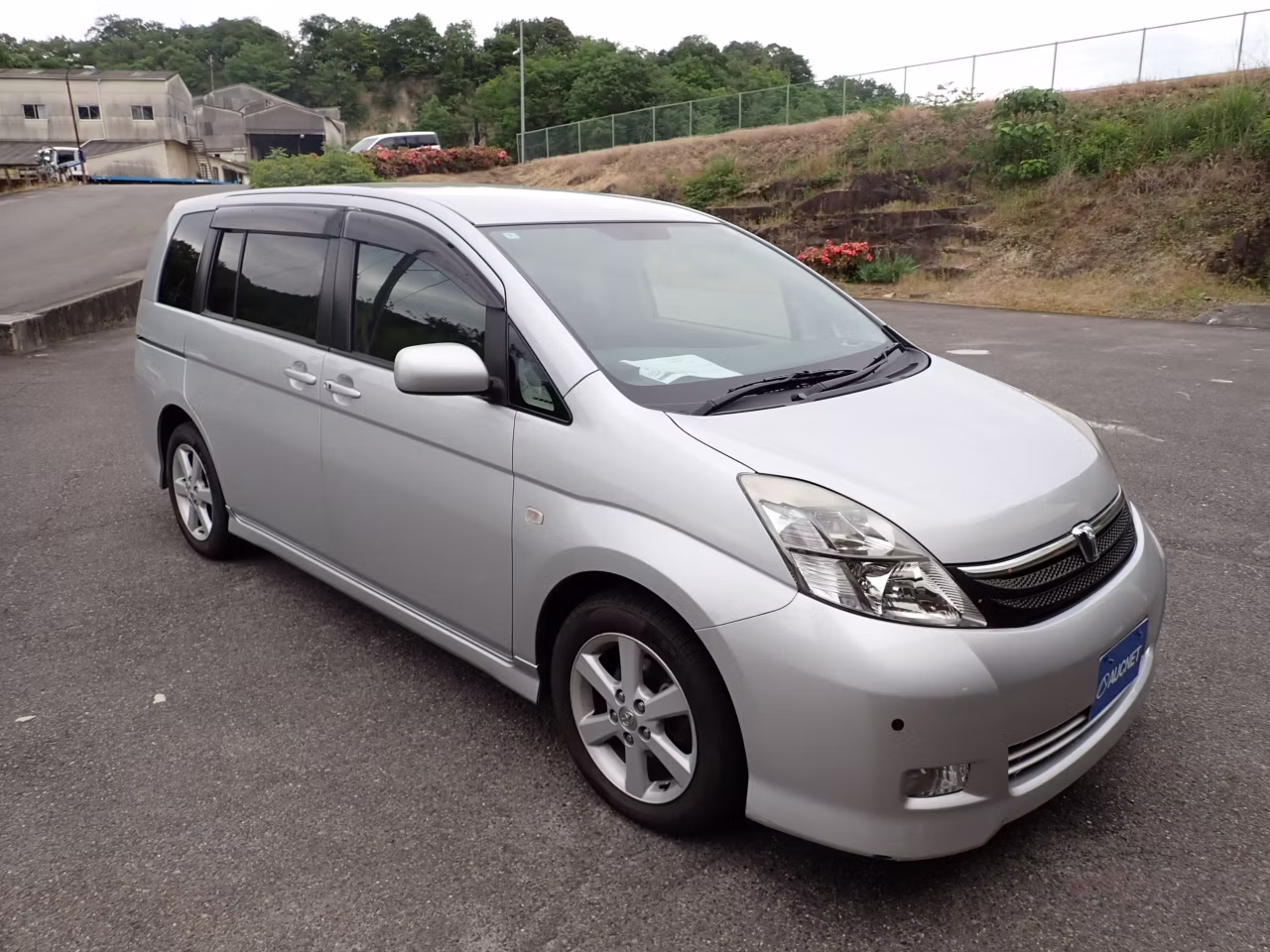 TOYOTA ISIS