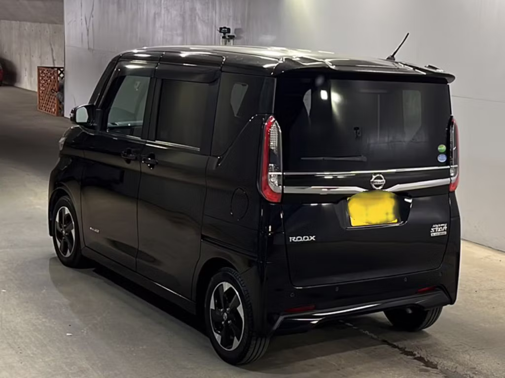 NISSAN ROOX