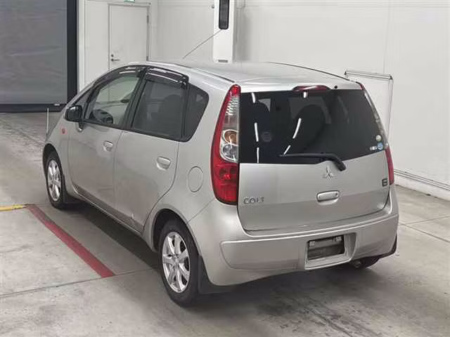 MITSUBISHI COLT