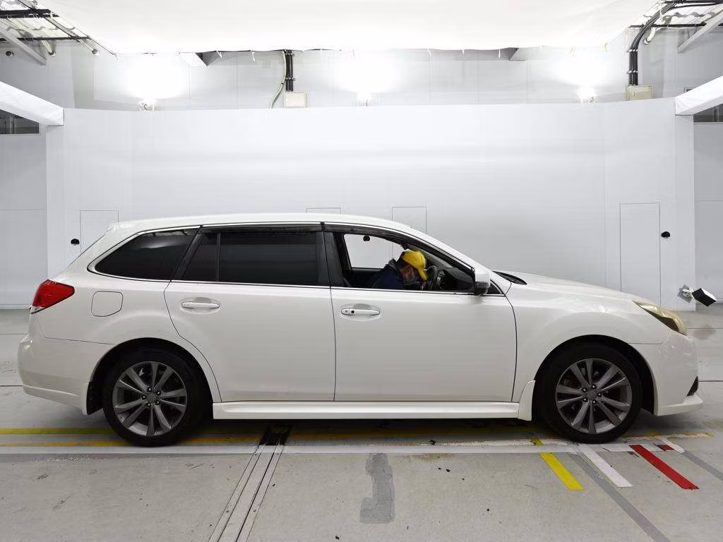 SUBARU LEGACY