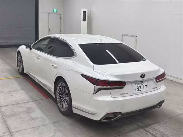 LEXUS LS500