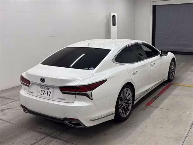 LEXUS LS500