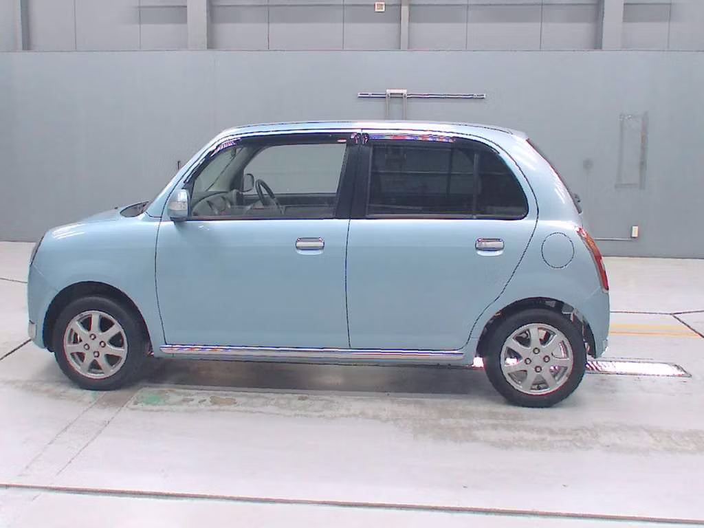 DAIHATSU MIRA GINO