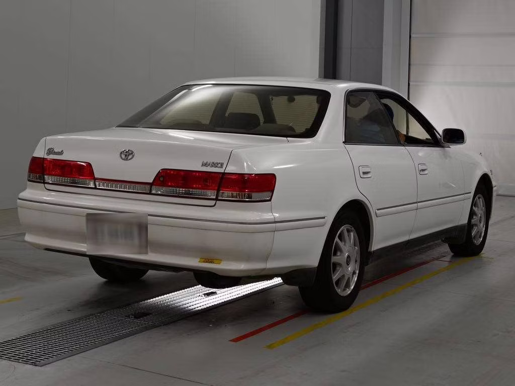 TOYOTA MARK II