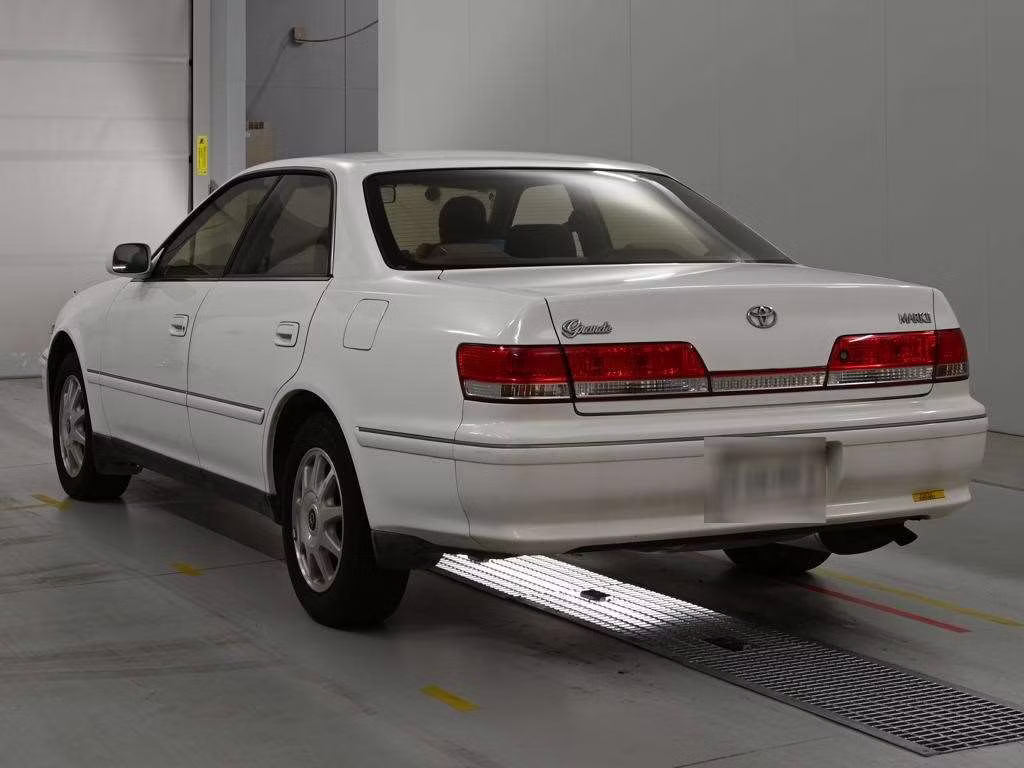 TOYOTA MARK II