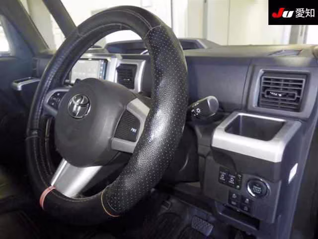 TOYOTA PIXIS MEGA