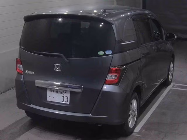 HONDA FREED SPIKE