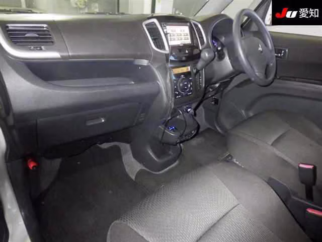 MITSUBISHI DELICA D:2
