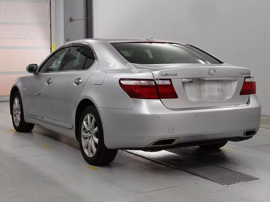 LEXUS LS460