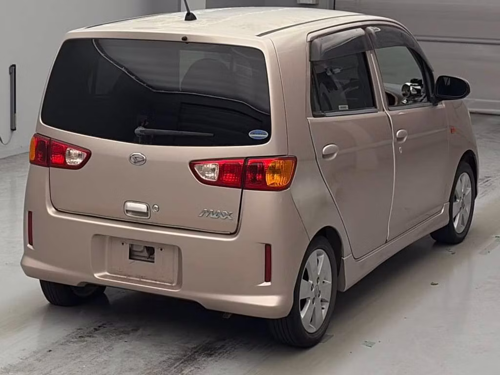 DAIHATSU MAX