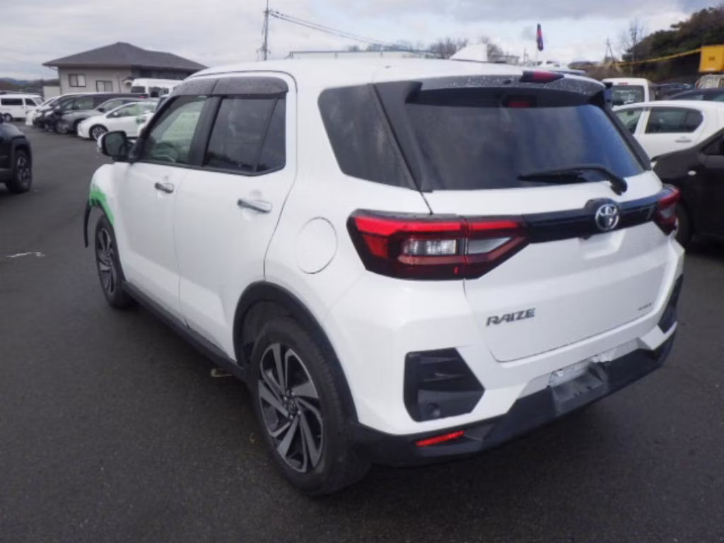 TOYOTA RAIZE