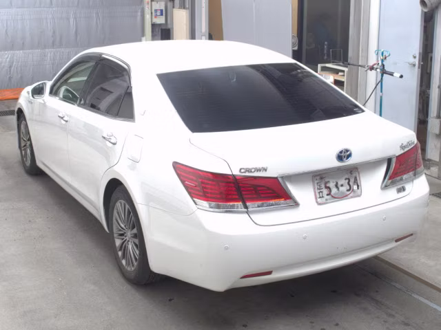 TOYOTA CROWN