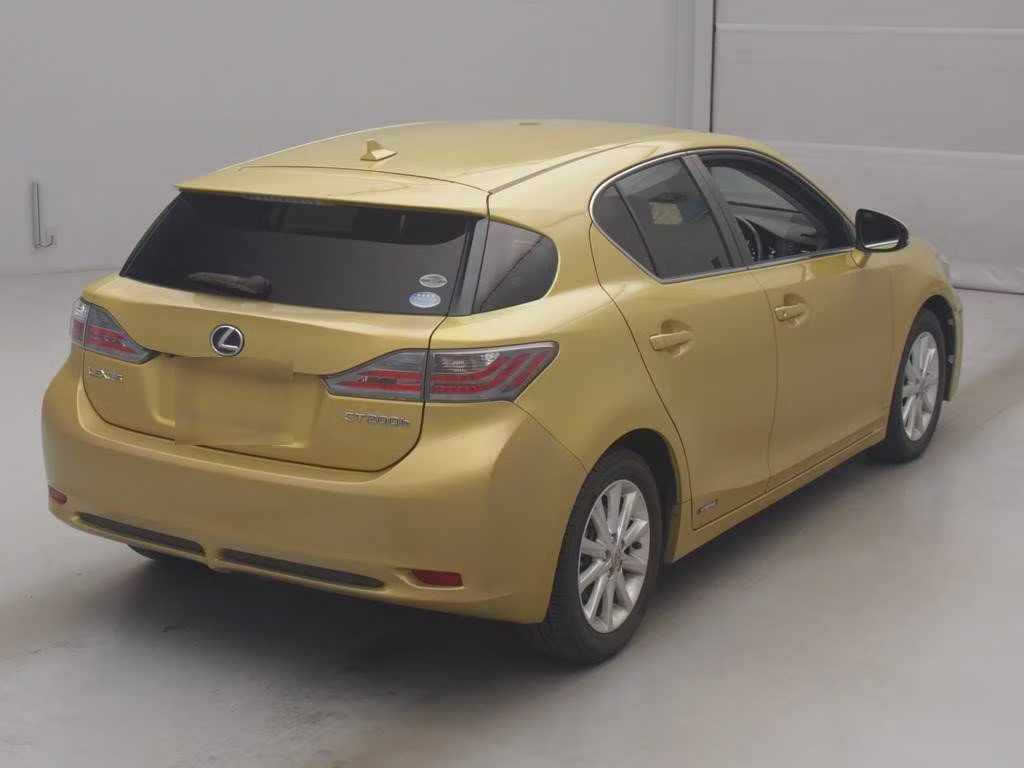 LEXUS CT200H