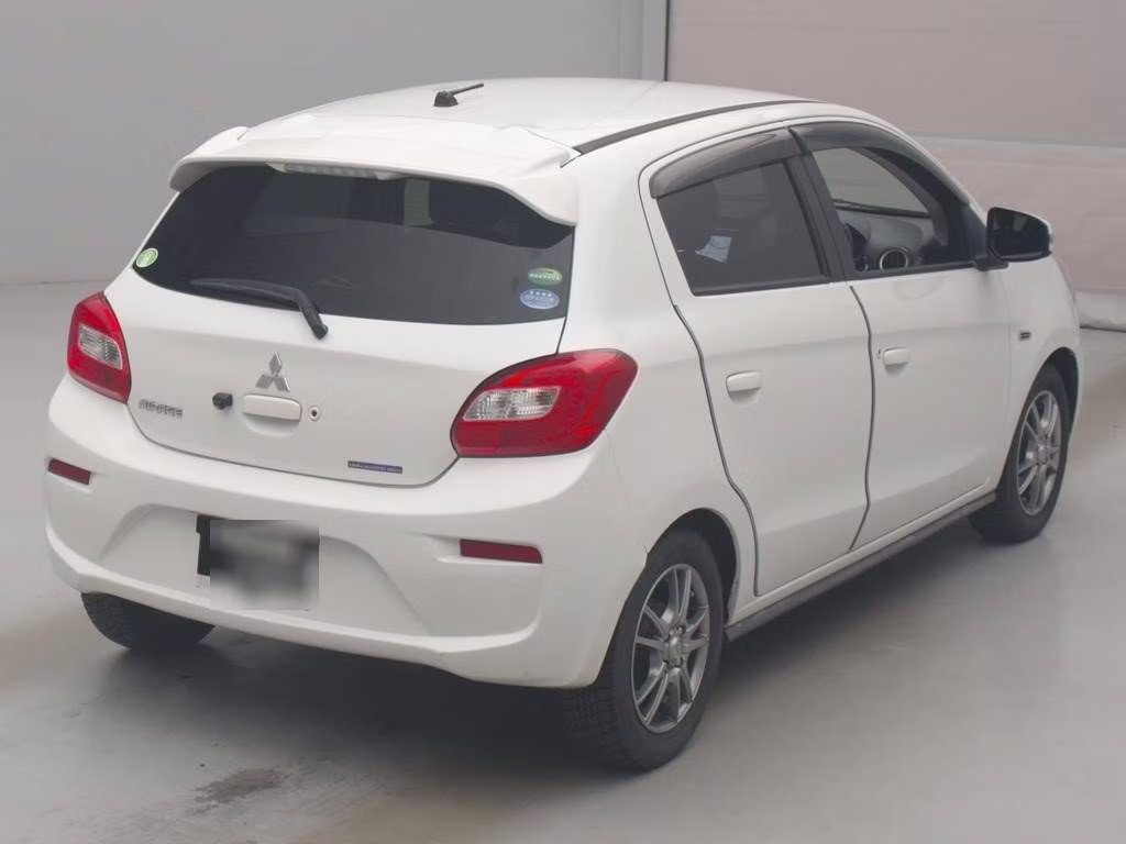 MITSUBISHI MIRAGE