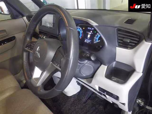 MITSUBISHI EK SPACE