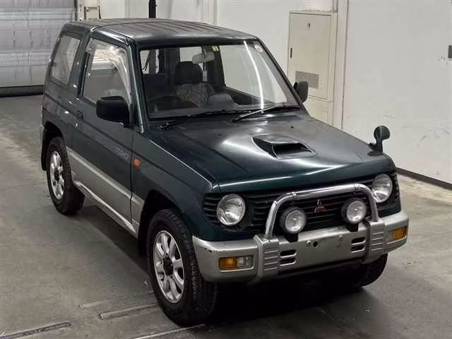 MITSUBISHI PAJERO MINI