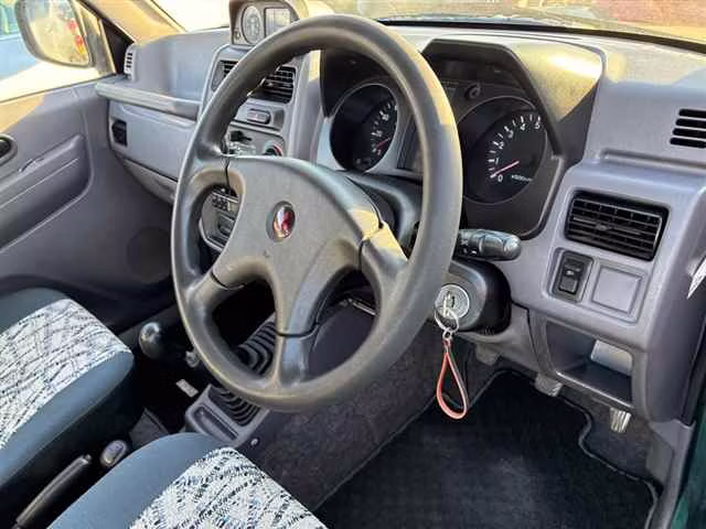 MITSUBISHI PAJERO MINI