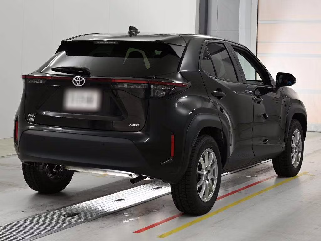 TOYOTA YARIS CROSS