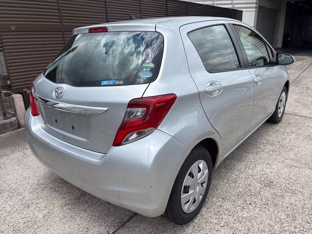 TOYOTA VITZ