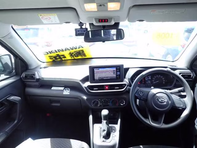 DAIHATSU ROCKY