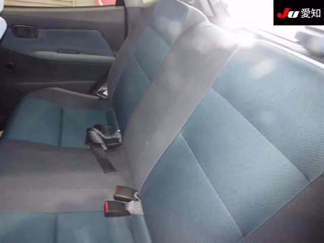 DAIHATSU STORIA