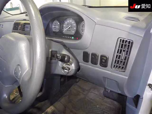 DAIHATSU STORIA