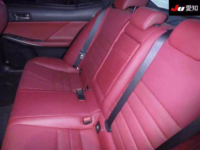 LEXUS IS300H