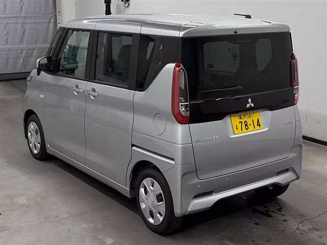MITSUBISHI EK SPACE