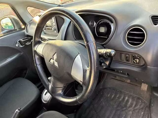 MITSUBISHI I