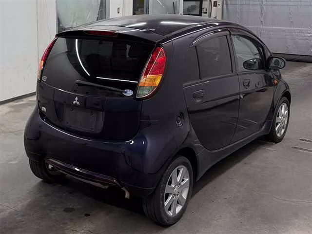 MITSUBISHI I
