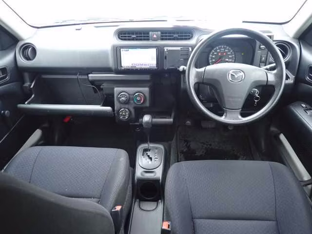 MAZDA FAMILIA