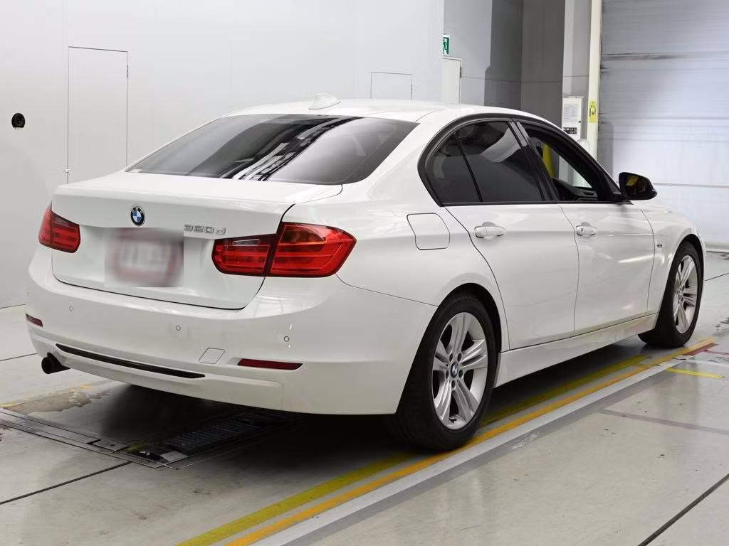 BMW 3-SERIES