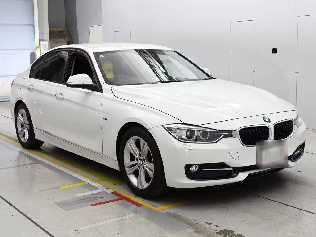 BMW 3-SERIES